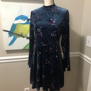 Green velvety skater dress, M